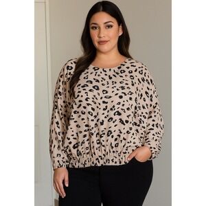 FATE womens Blouse Size Large Beige Animal Print Long Sleeve Round Neck‎